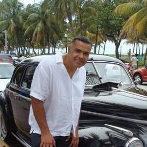 Meet your Posher, Luis